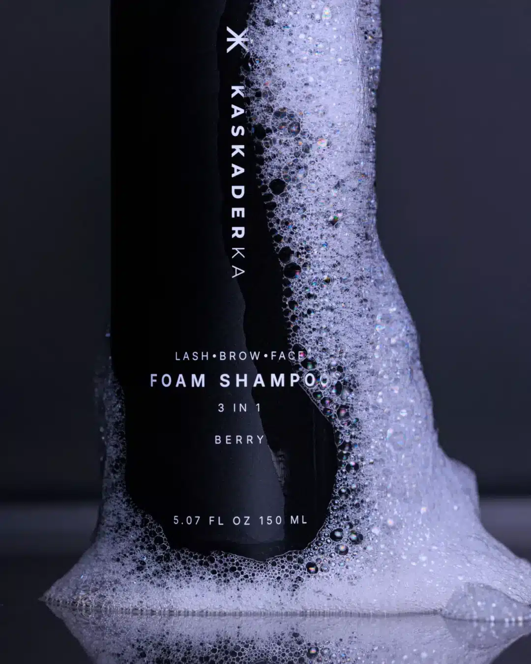 Kaskaderka Foam Shampoo ciglia 3 in 1, detergente in schiuma per ciglia e sopracciglia e pre-trattamento per extension e laminazione